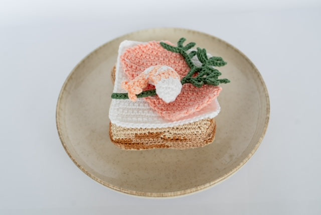 Bruschetta de salmão com camarão